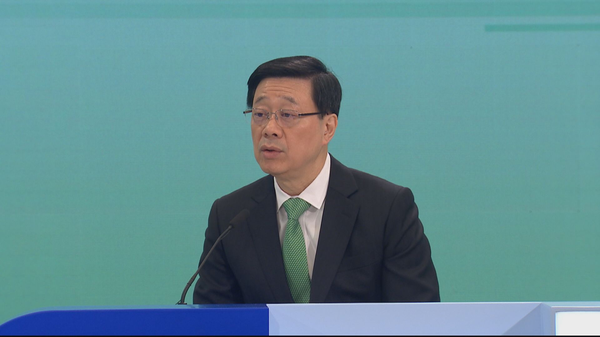 【施政報告】李家超:減股票印花稅為刺激流動性非托市