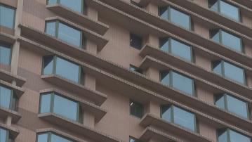 【酒店商廈變身學生宿舍】發展局推先導計劃 瑞銀指甲廈難受惠