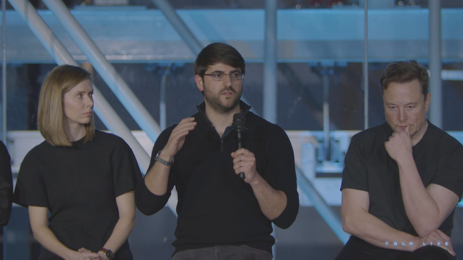 【又換人】Tesla CFO突辭職 「女股神」撐接任人