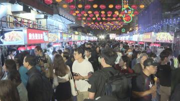 【聖誕長假】約190萬港人外遊 廟街夜市仍旺爆