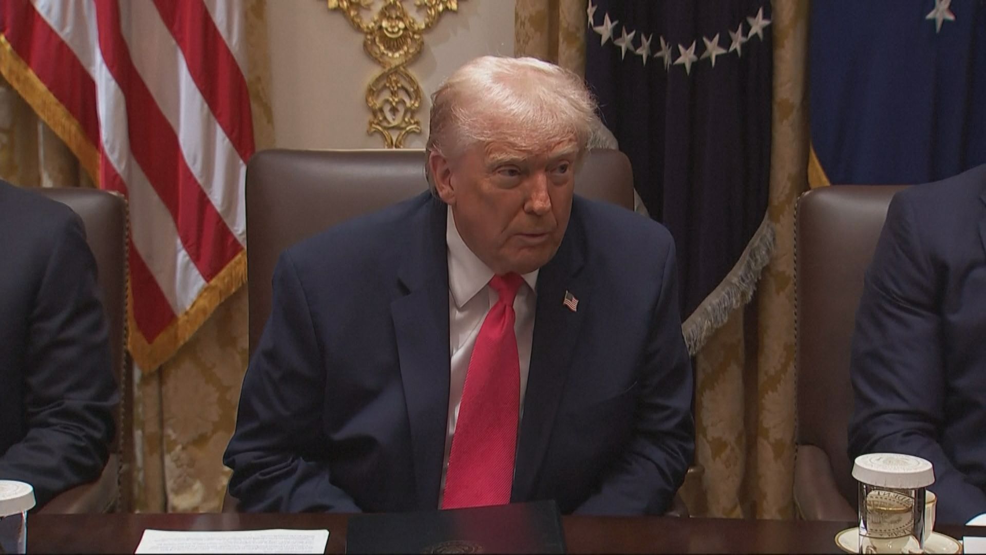 【「現身」內閣會議？】特朗普:明年初公布Fed主席人選