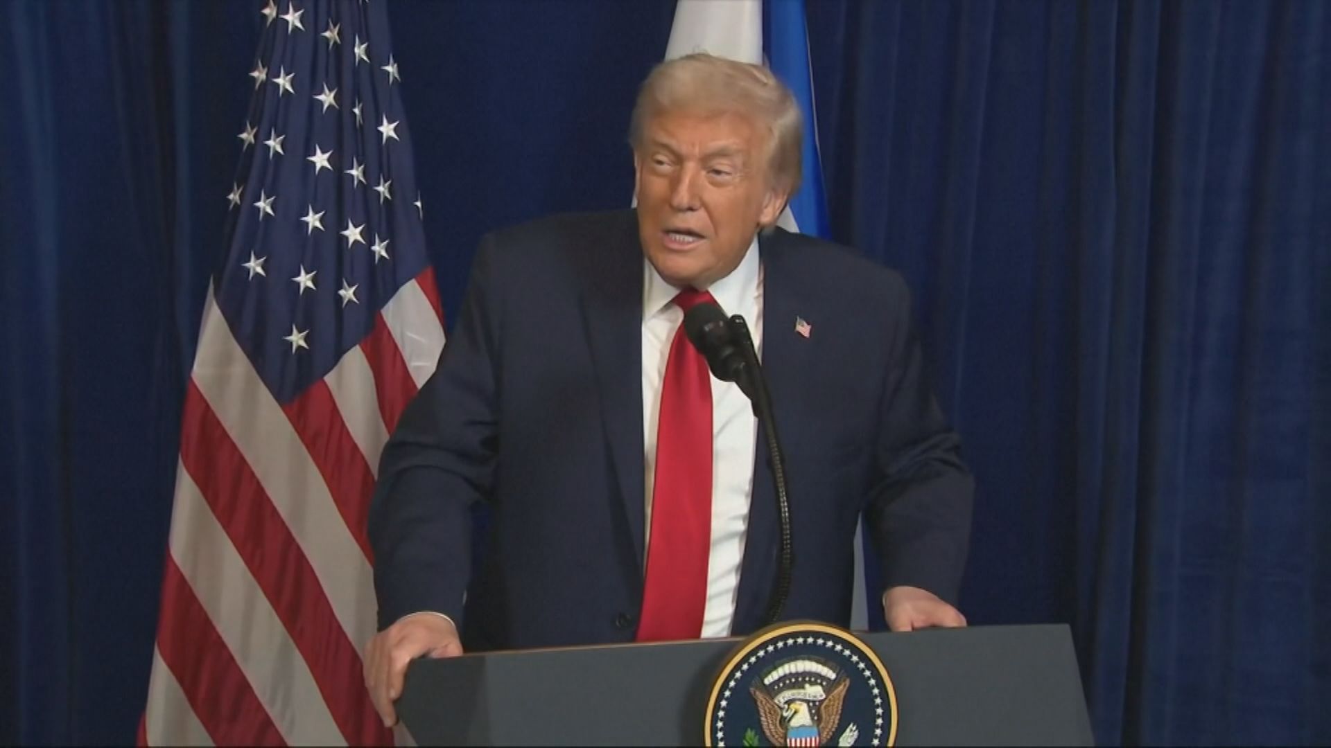 【咬住唔放】特朗普:考慮以「嚴重失職」起訴鮑威爾