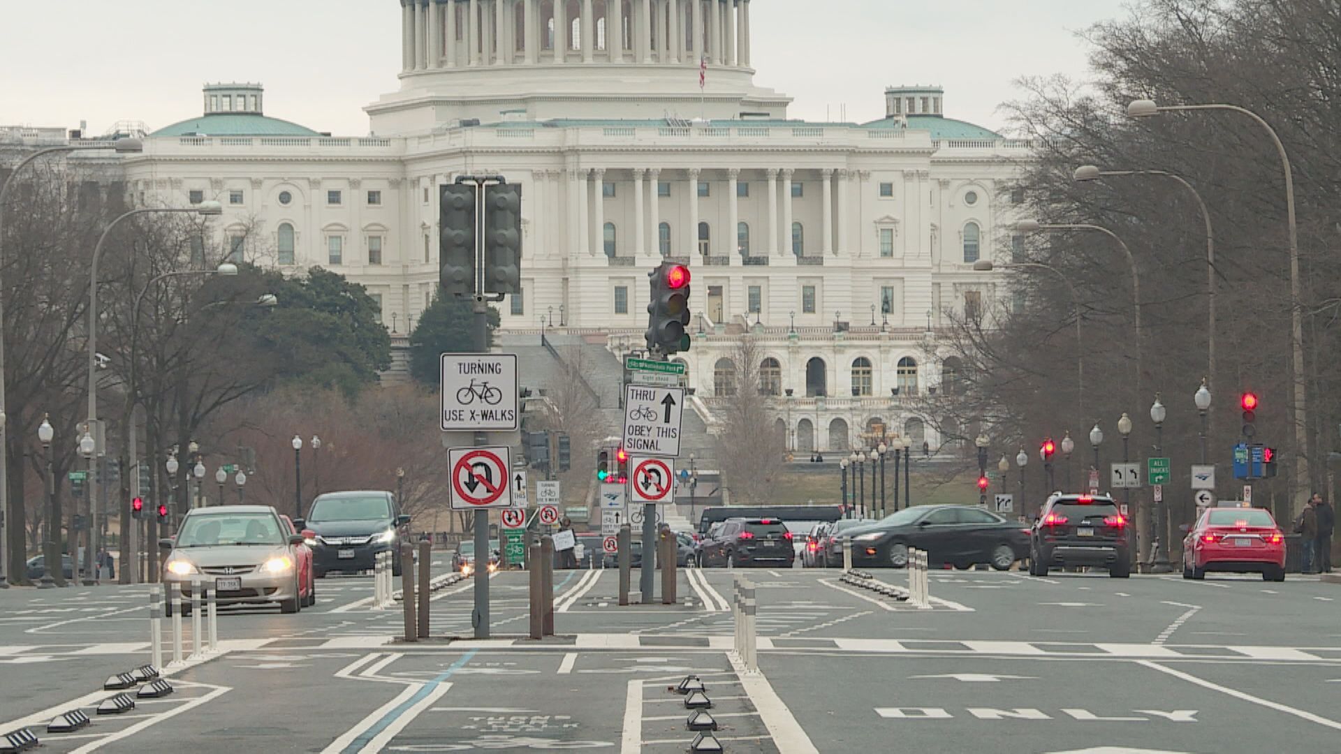 【關稅收入飆】美國財赤3年以來首跌