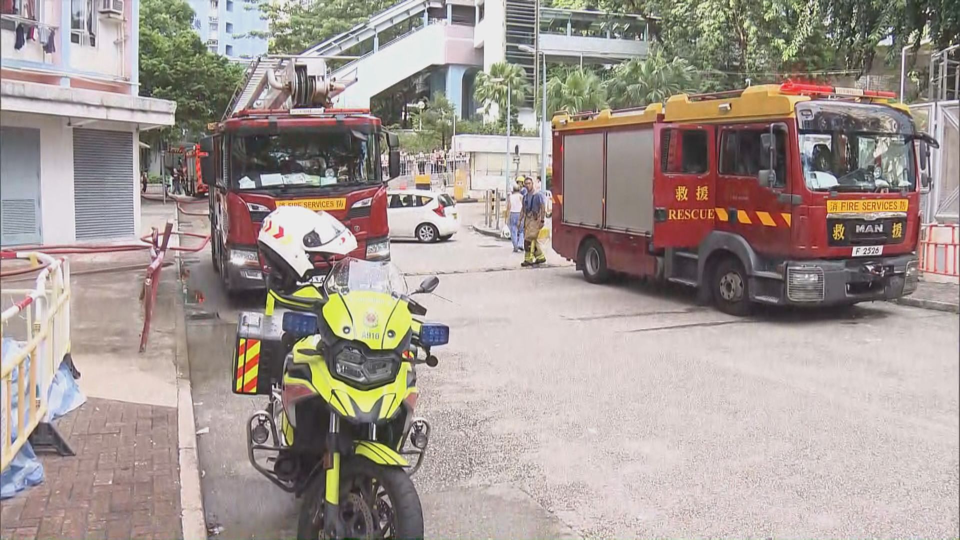 慈樂邨單位起火 四姊妹受傷 其中一人持刀涉傷人被捕