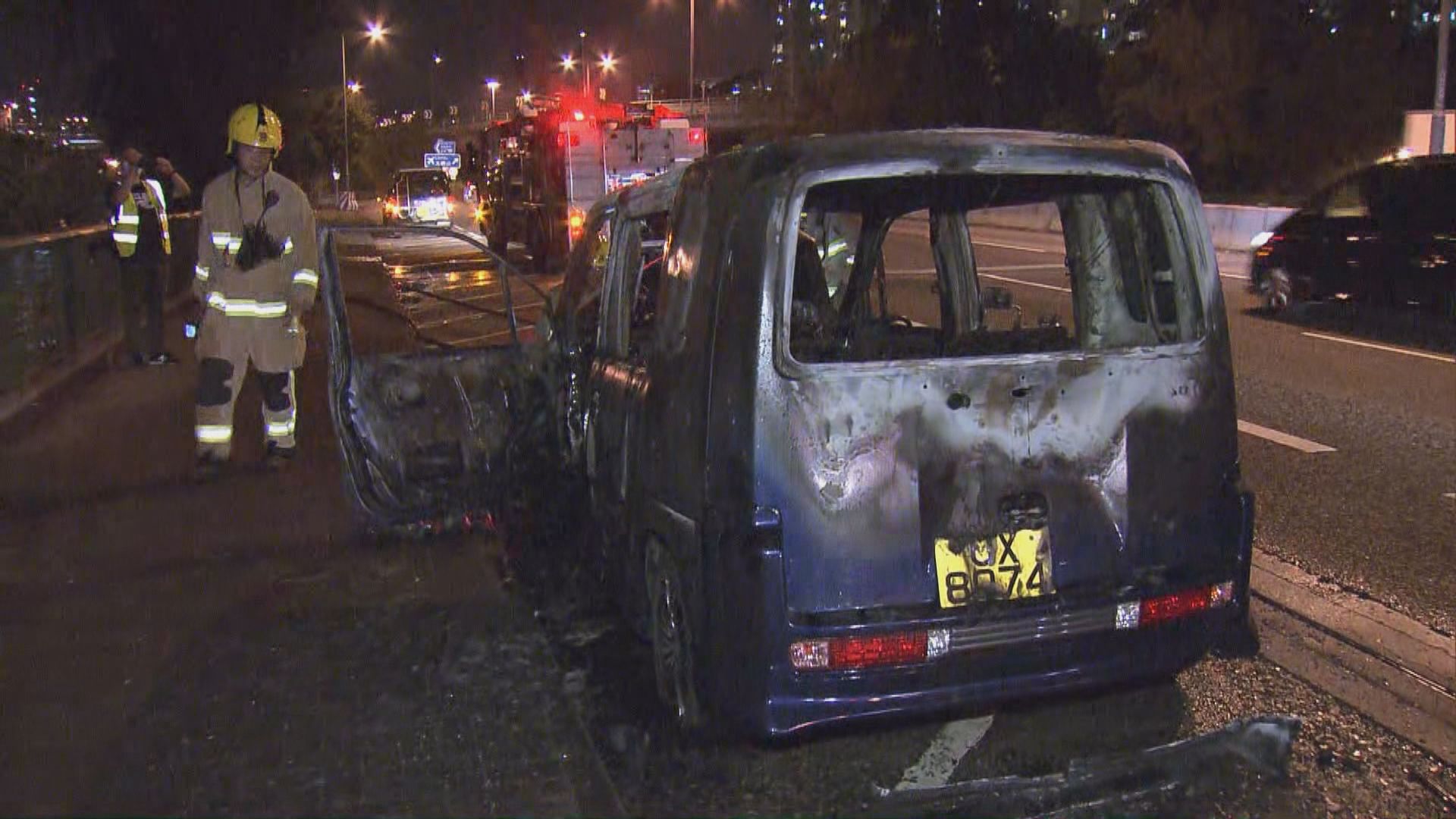 私家車美孚起火　無人受傷