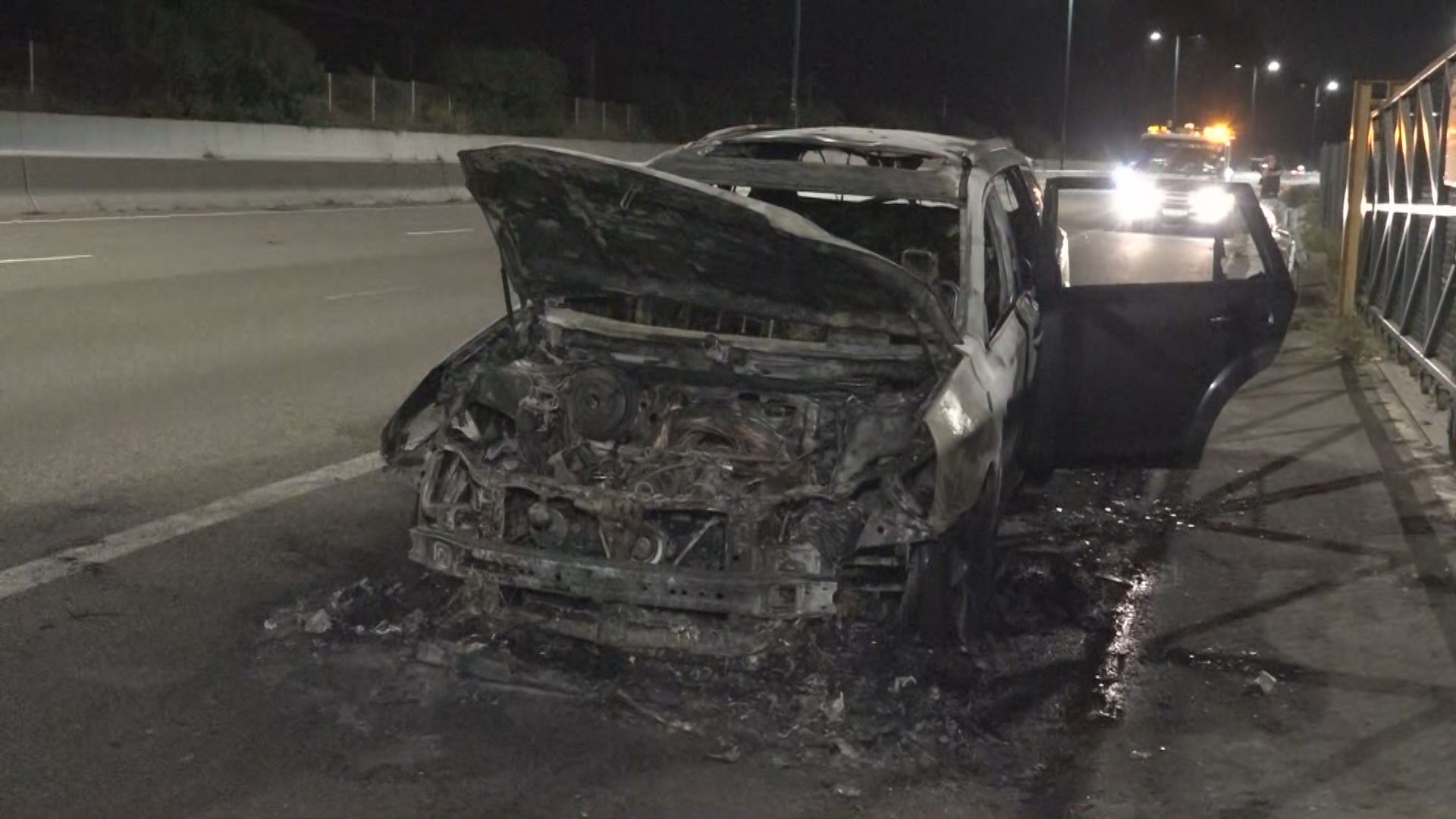 北大嶼山公路有私家車起火　無人傷