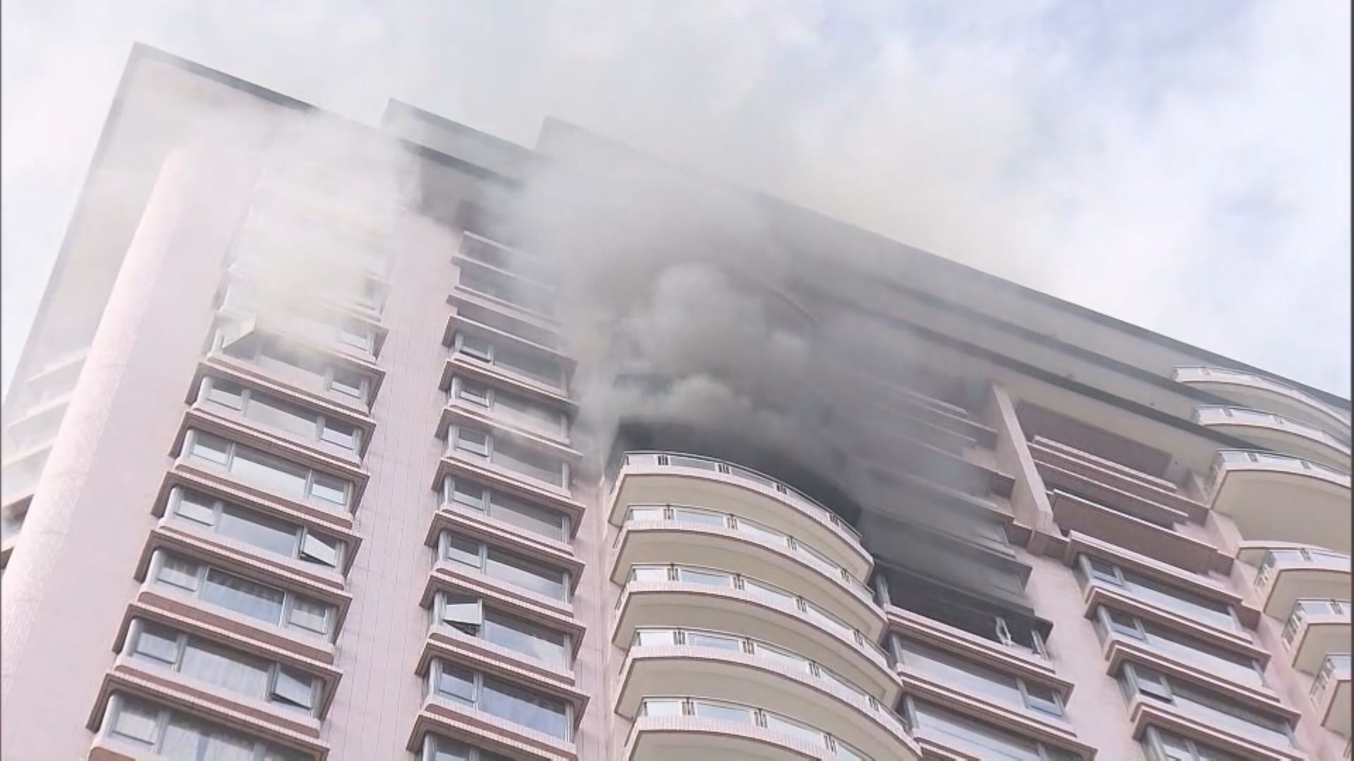 半山薈萃苑三級火　最少六人不適包括消防人員