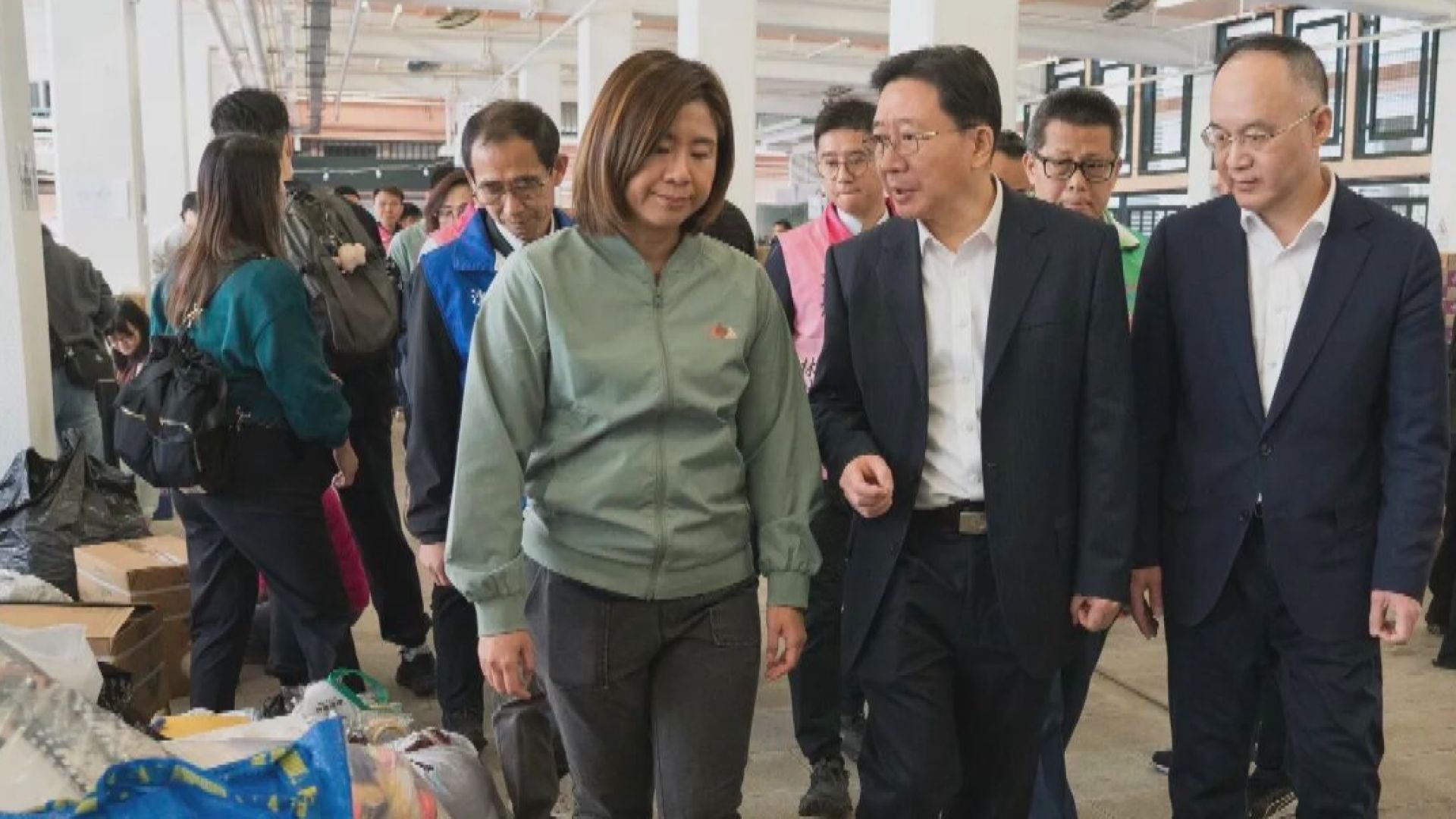 宏福苑五級火災｜港澳辦副主任徐啟方及農融率工作小組到港開展救災