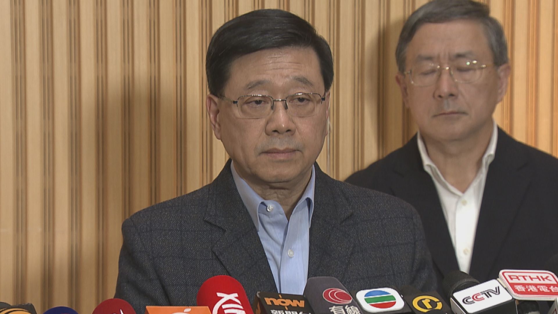 宏福苑五級火災｜被問會否延後選舉　李家超：審視救援情況再決定