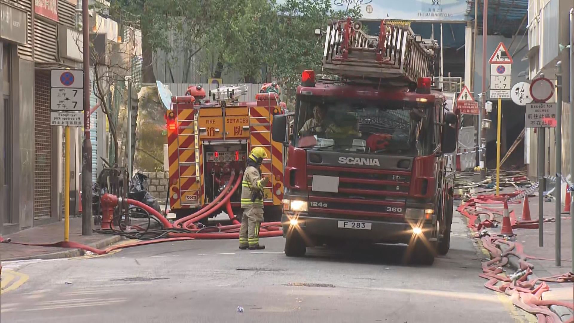 火警波及多幢大廈　港鐵尖沙咀站部分出入口暫時關閉