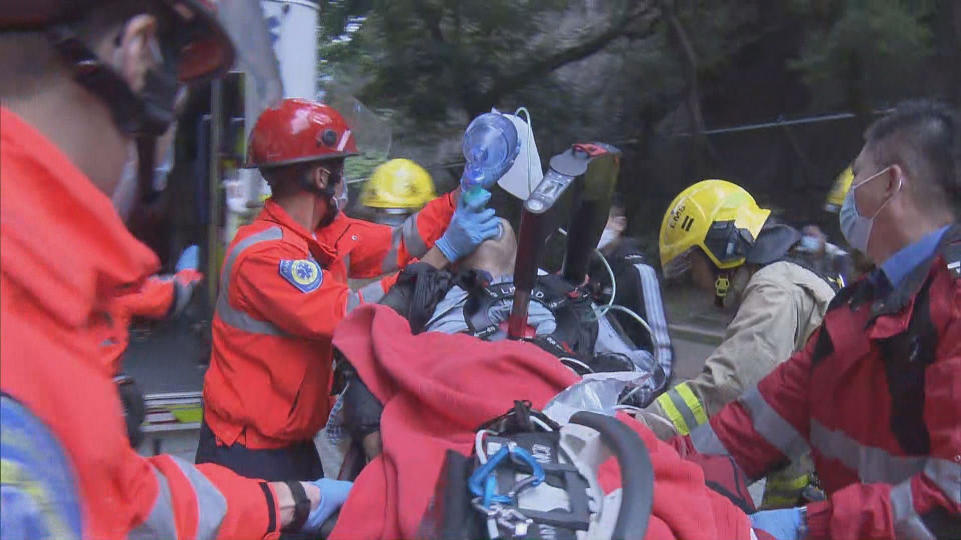 葵涌石籬一邨火警一人昏迷送院