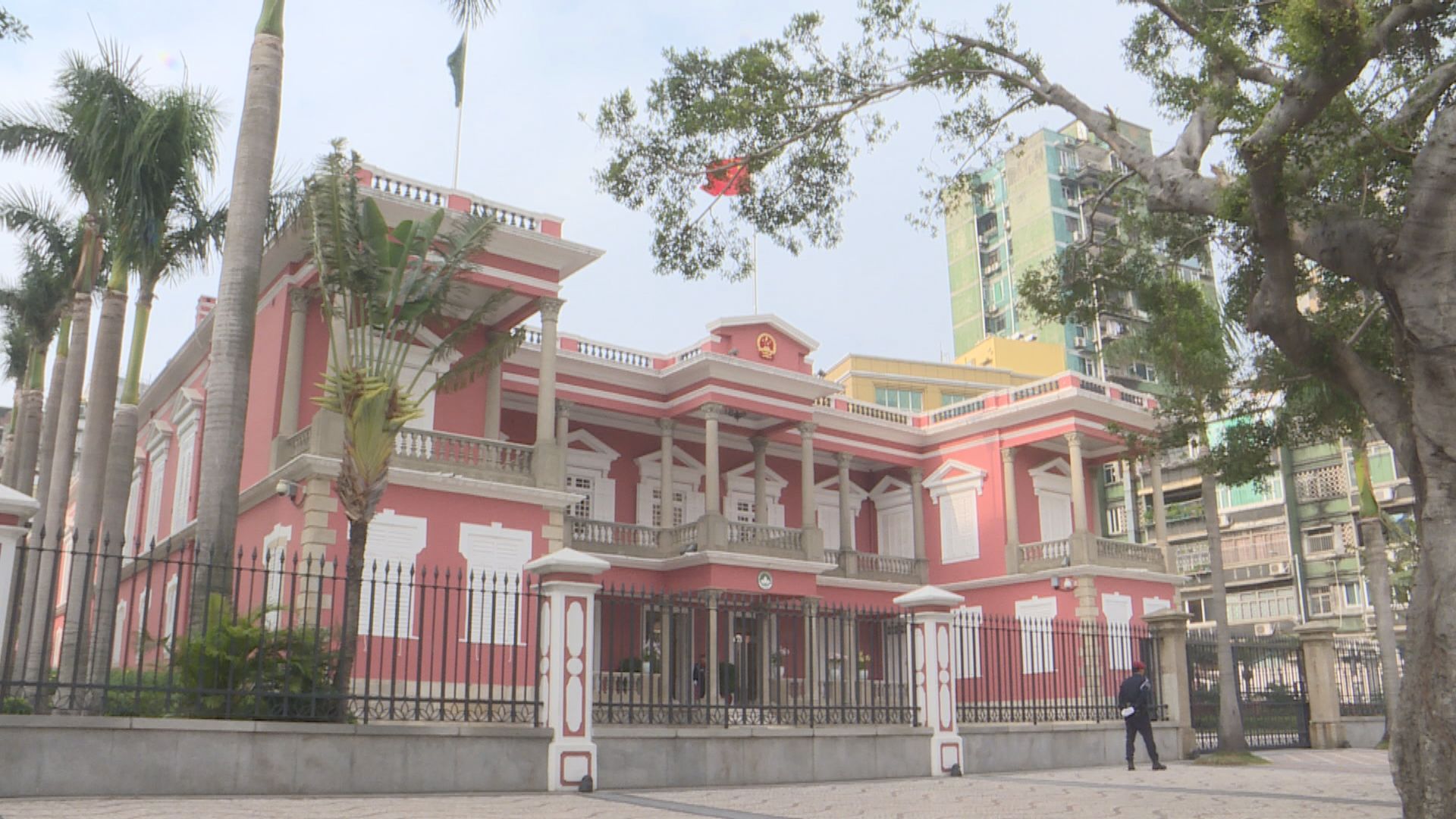 宏福苑五級火災｜澳門行政長官岑浩輝對遇難者表示哀悼