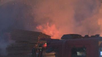 八鄉芝麻嶺家具貨倉火警暫無人傷