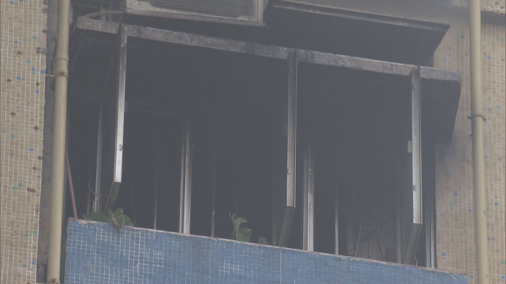 沙田康林苑單位失火三人不適送院