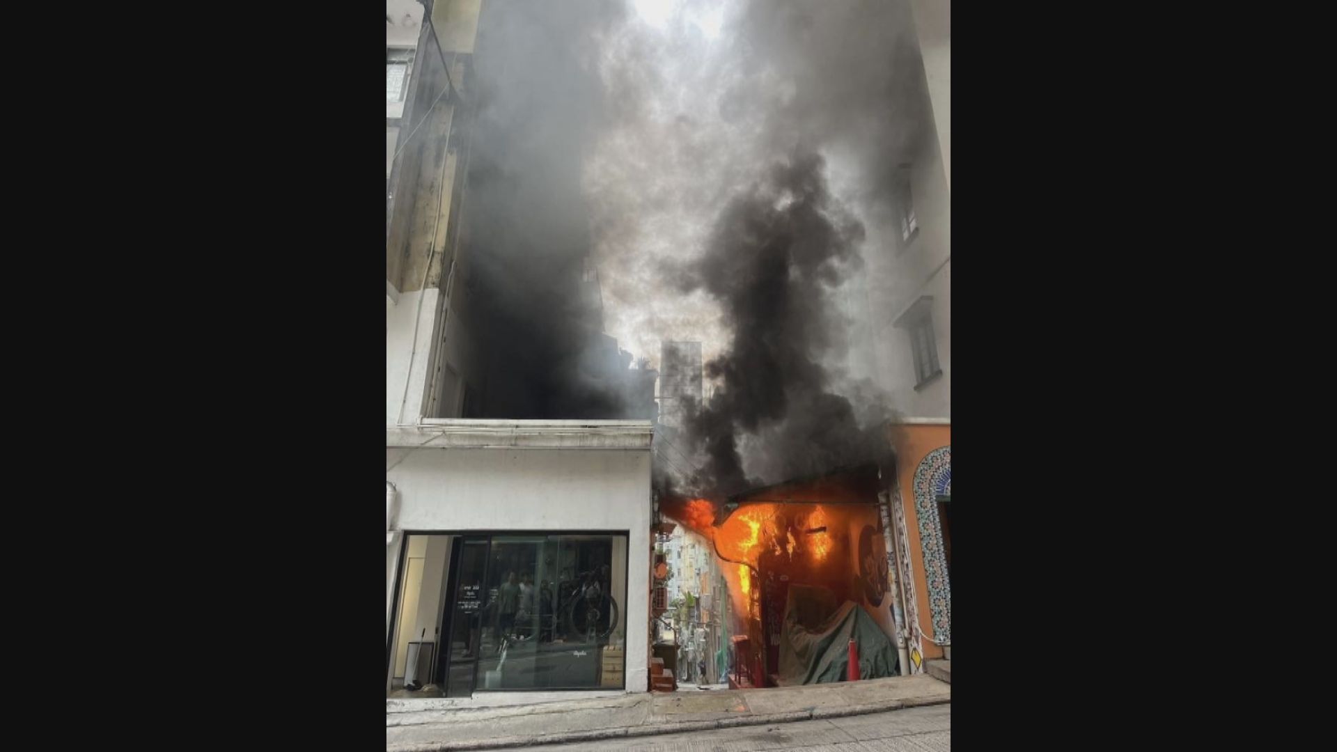 上環水巷福德宮起火 無人受傷