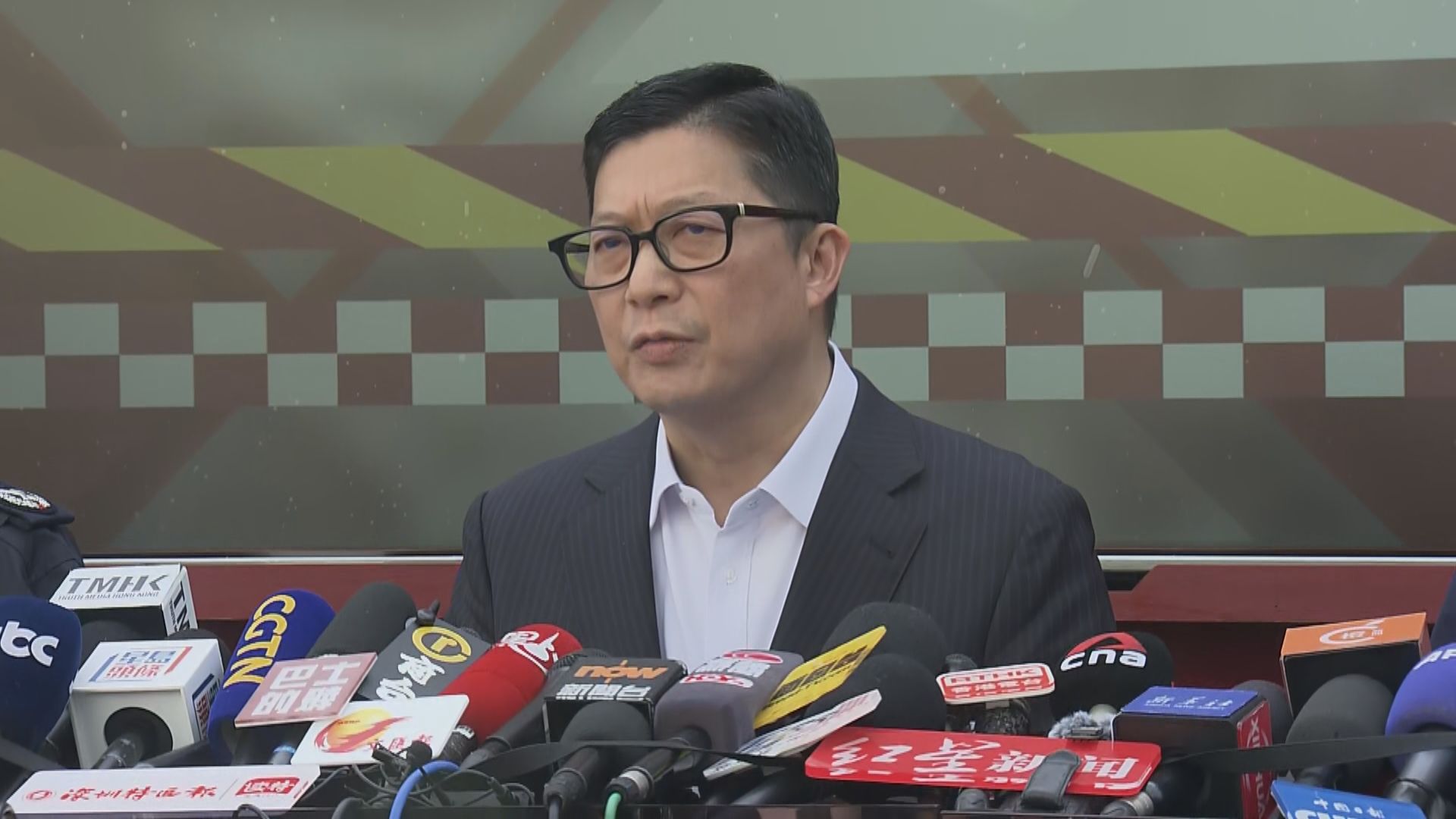 宏福苑五級火災｜鄧炳強：警方最快今日入部分大廈調查　料整個調查需三至四周