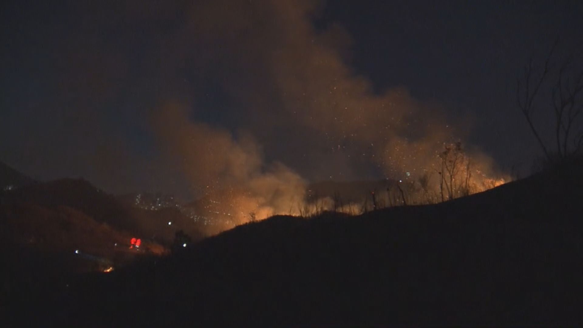 打鼓嶺香園圍發生山火