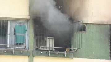 大圍美林邨單位起火冒煙　過百名居民疏散