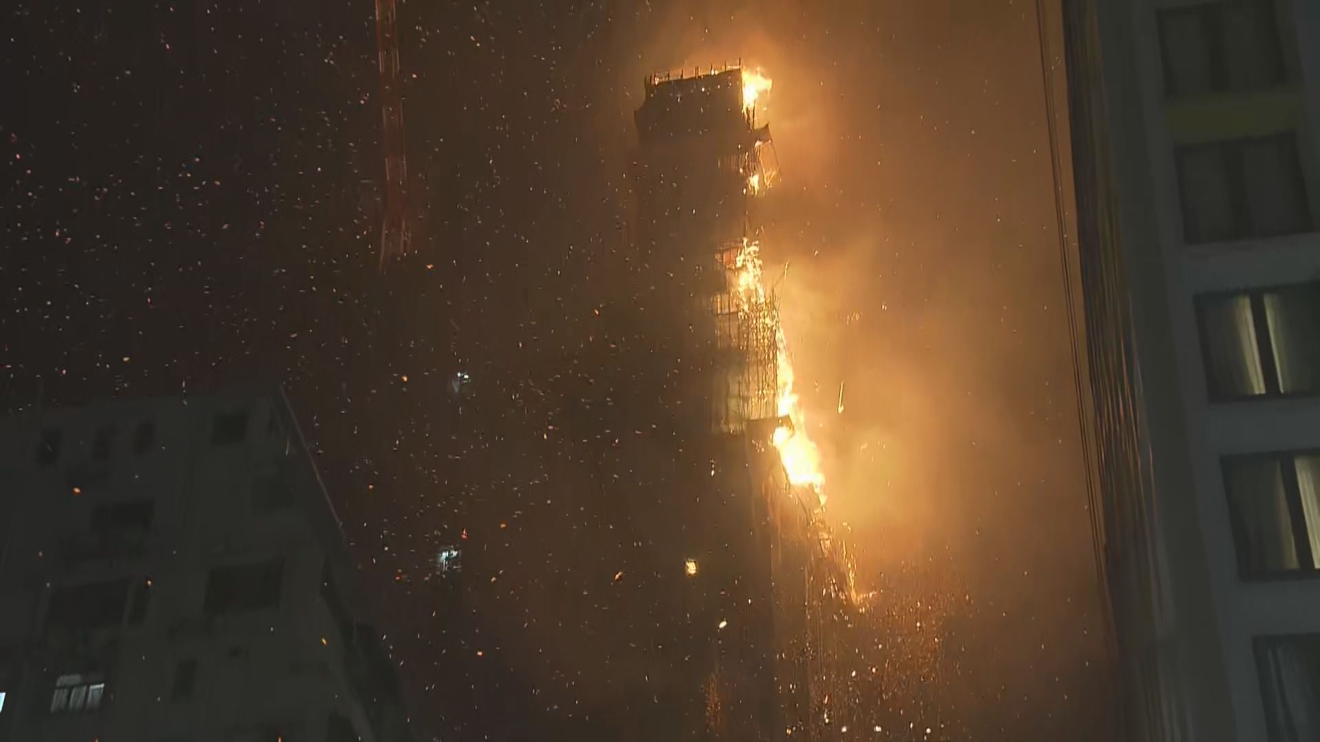 尖沙咀中間道地盤三級火   至少兩人傷