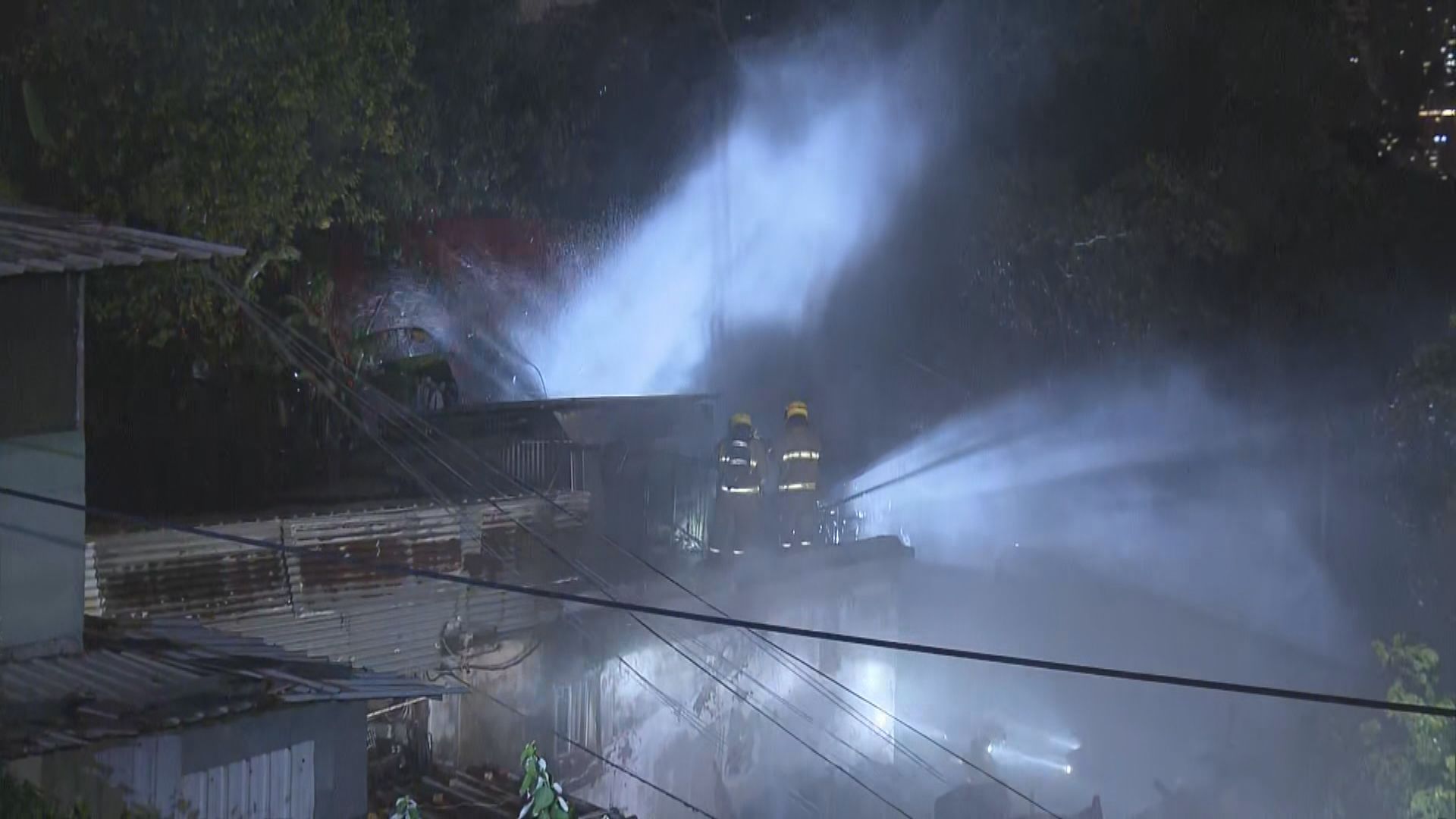 荃灣光板田村火警十人疏散無人傷