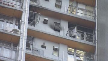 青衣長亨邨單位失火 一名老翁昏迷送院