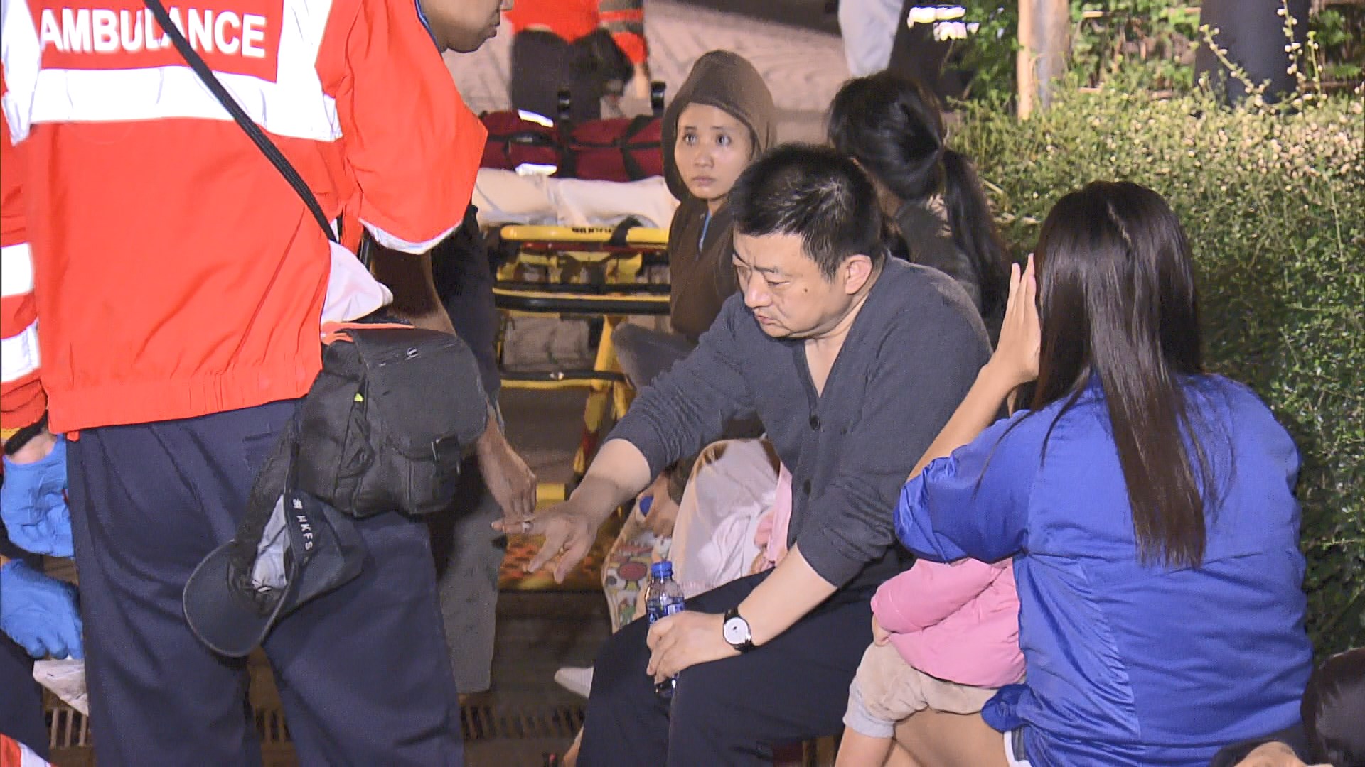 灣仔會景閣抽油煙機着火兩人送院