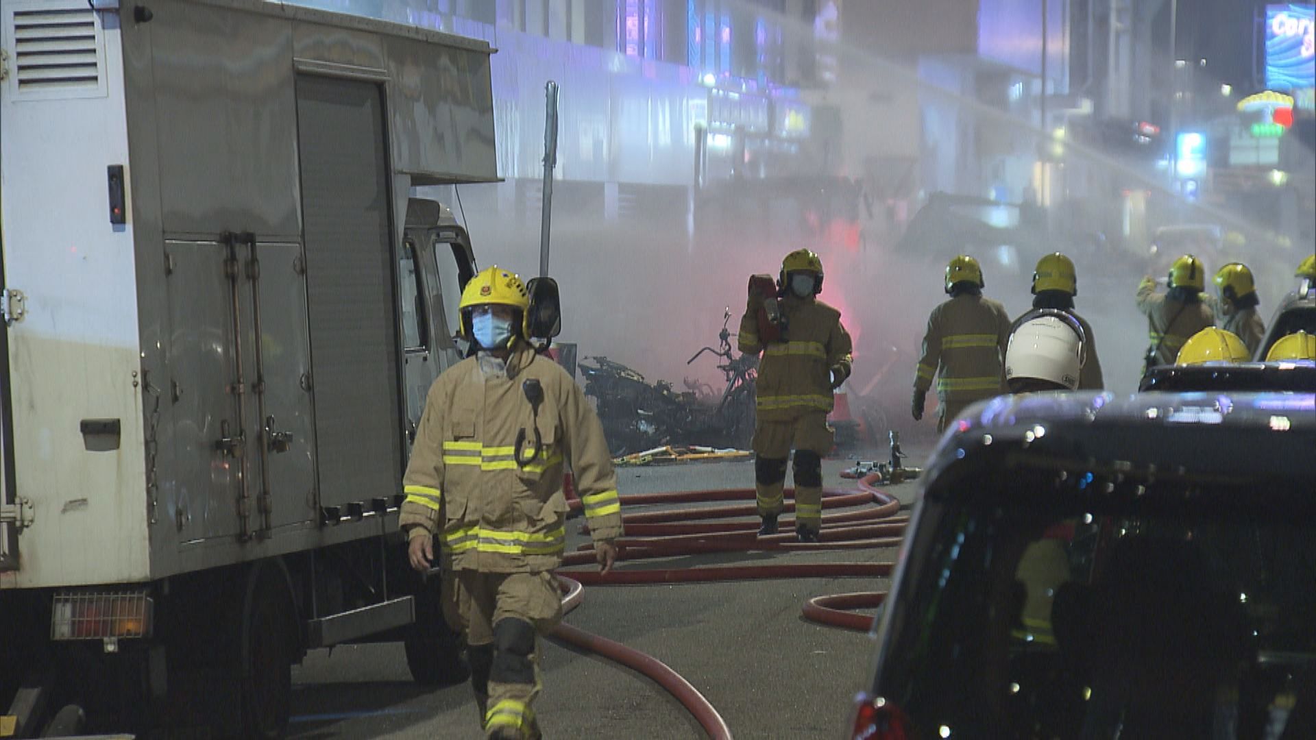 灣仔工人懷疑鑿穿煤氣喉引起火警六人傷