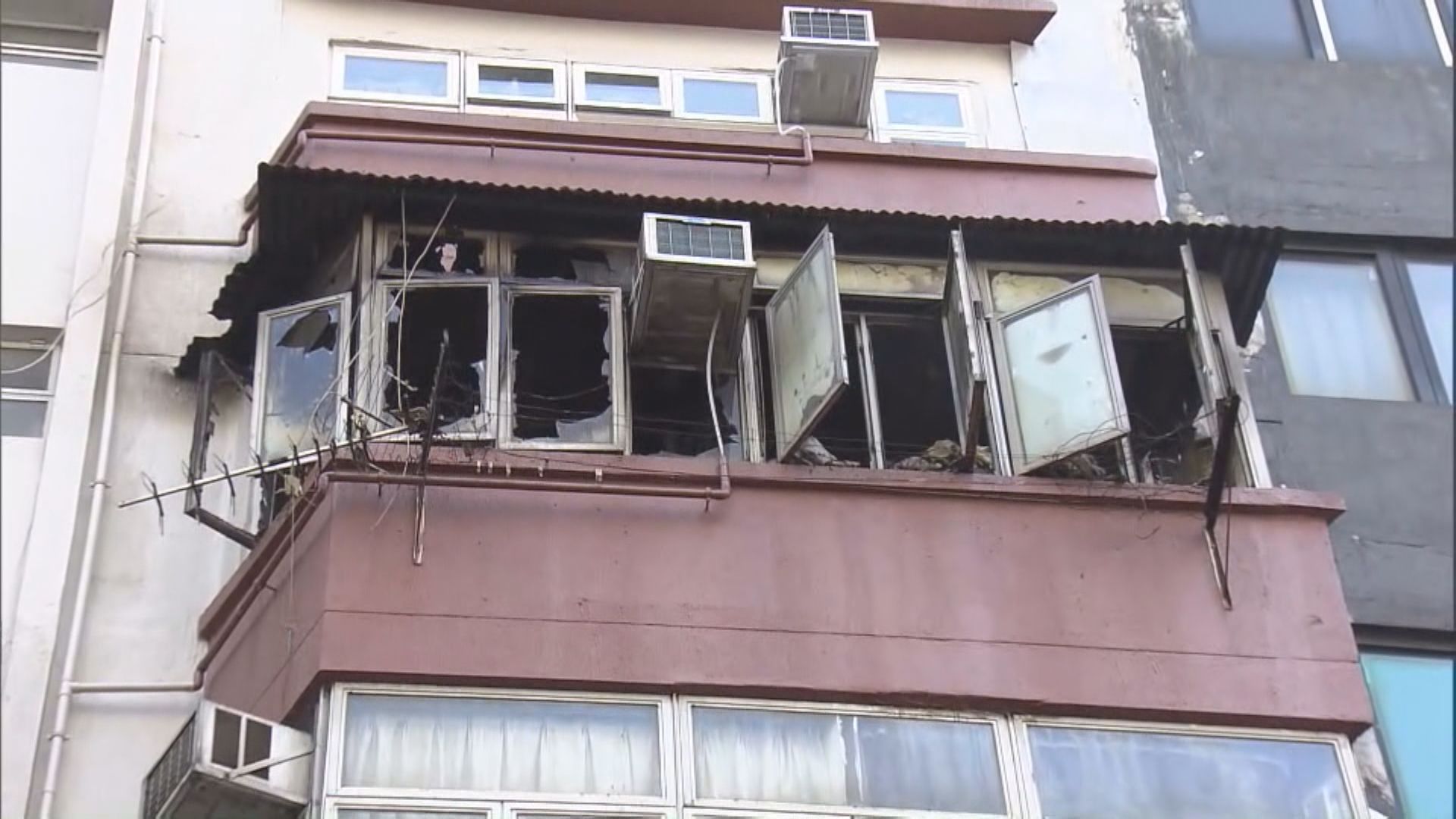 銅鑼灣堅拿道東唐樓單位失火 2人不適拒送院