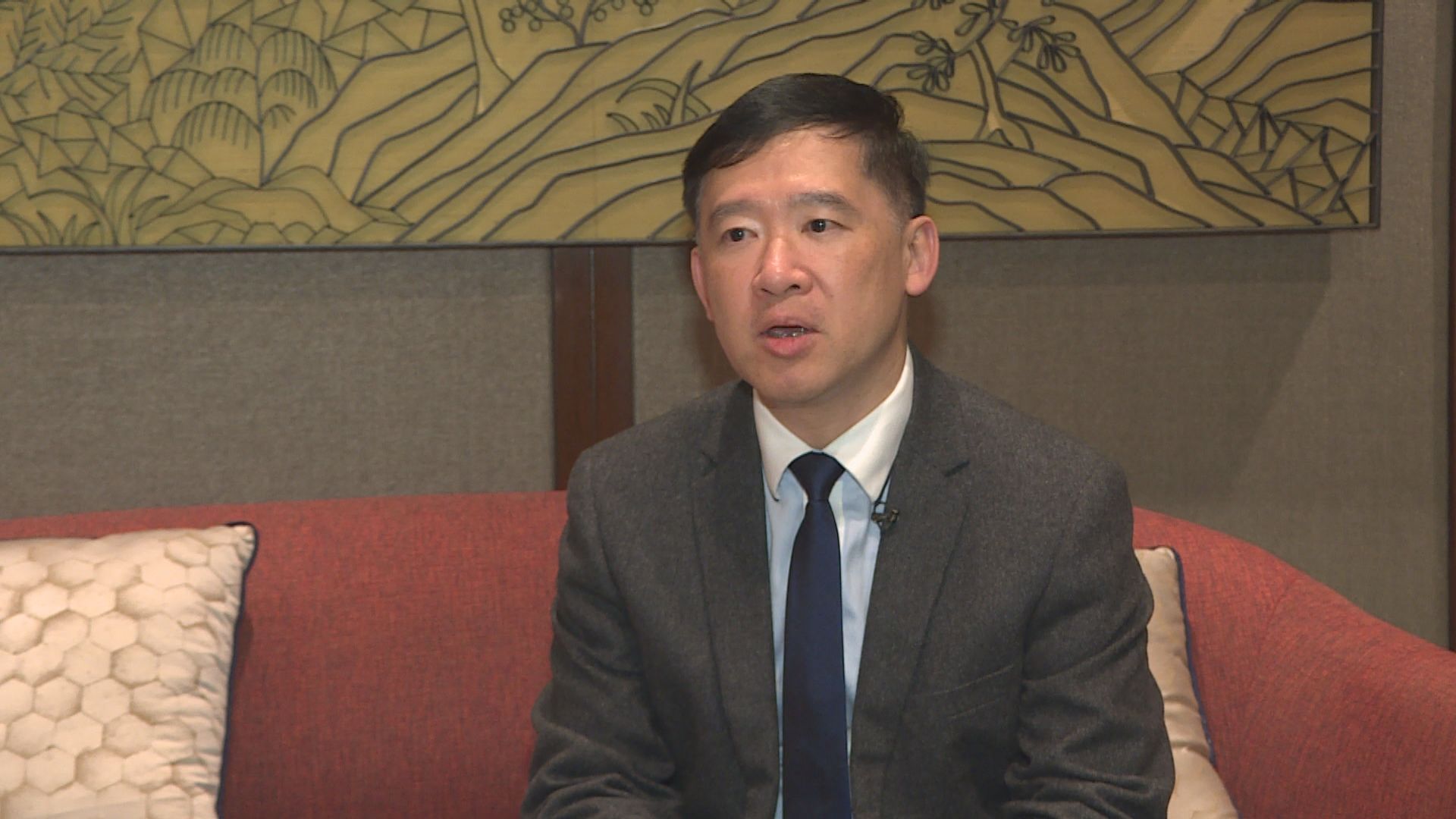 宏福苑五級火災｜曾任宏福苑法團顧問　政制局副局長胡健民：無參與維修招標