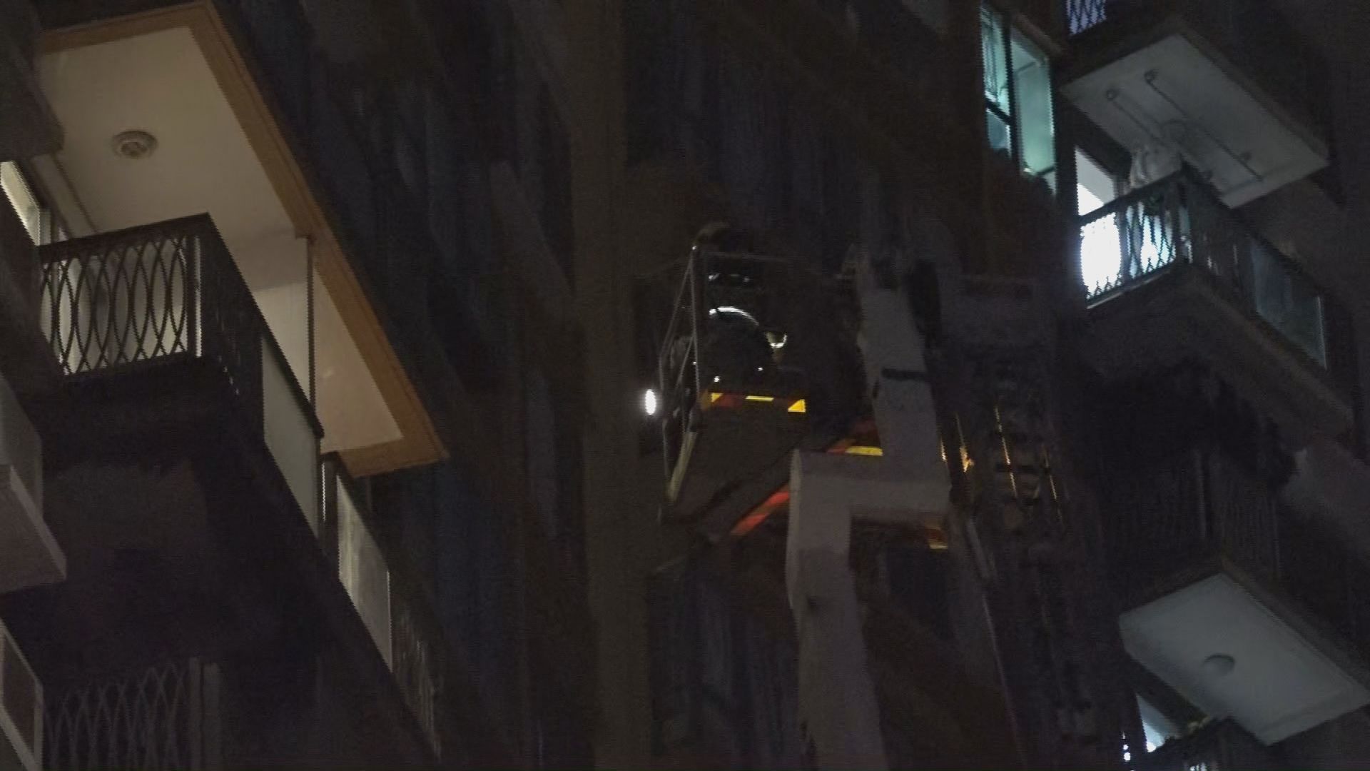 元朗翹翠峰三級火　發現一具燒焦女屍