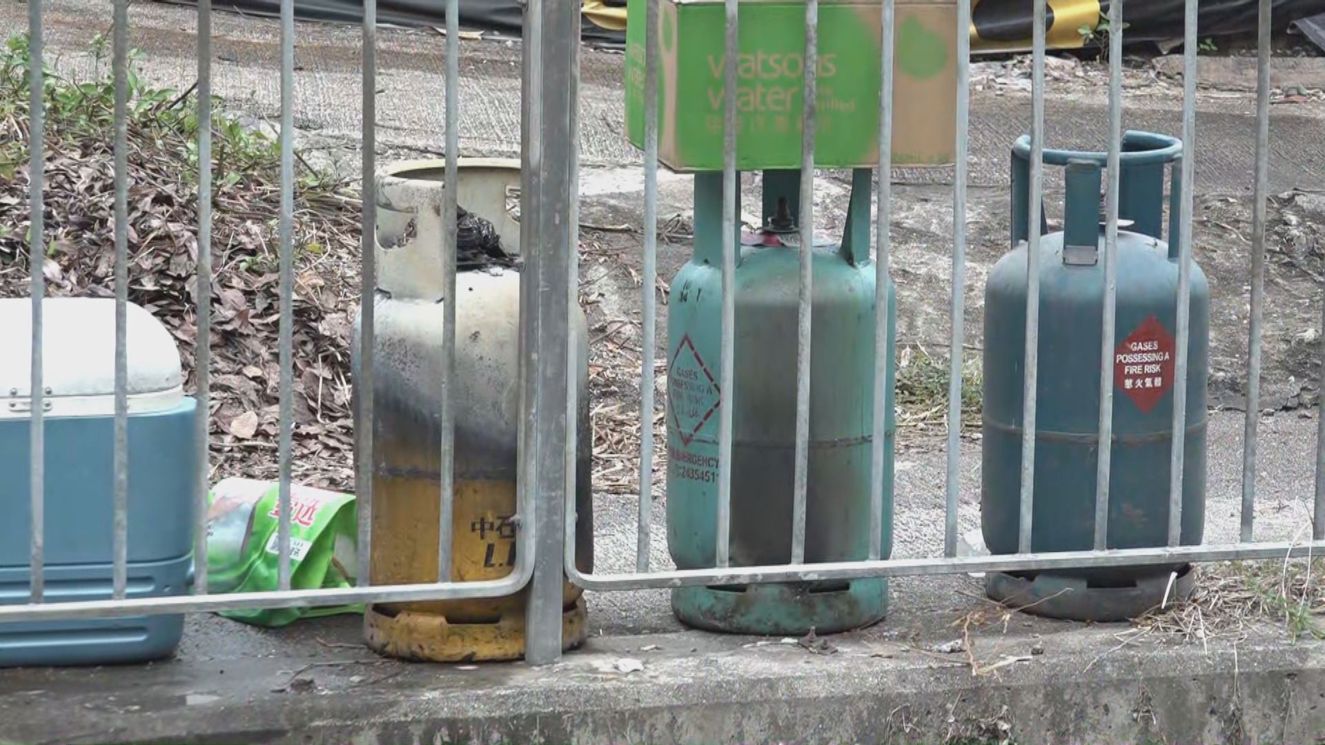 元朗田心新村火警釀成一死兩傷　路邊有多罐石油氣