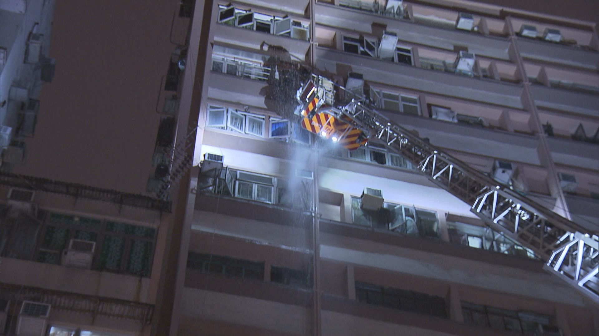 油麻地劏房單位失火　五男女不適