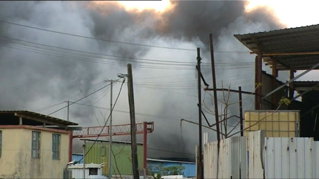 粉嶺回收場三級火　四小時後救熄