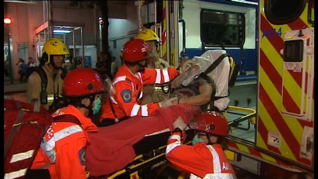 旺角火警疑燈籠着火兩婦送院