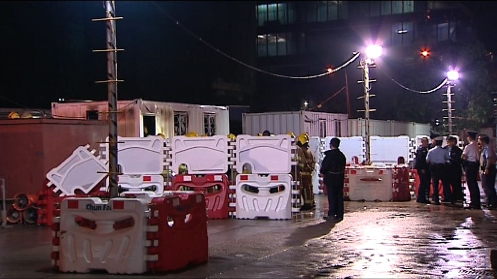 北角地盤貨櫃起火一名女子死亡