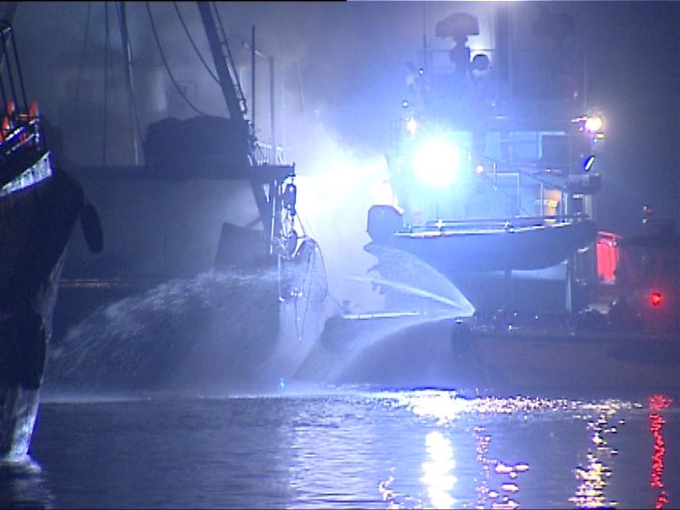 香港仔避風塘漁船起火無人傷