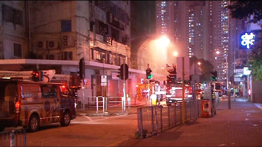 新蒲崗工廈三級火　焚燒約八小時後救熄