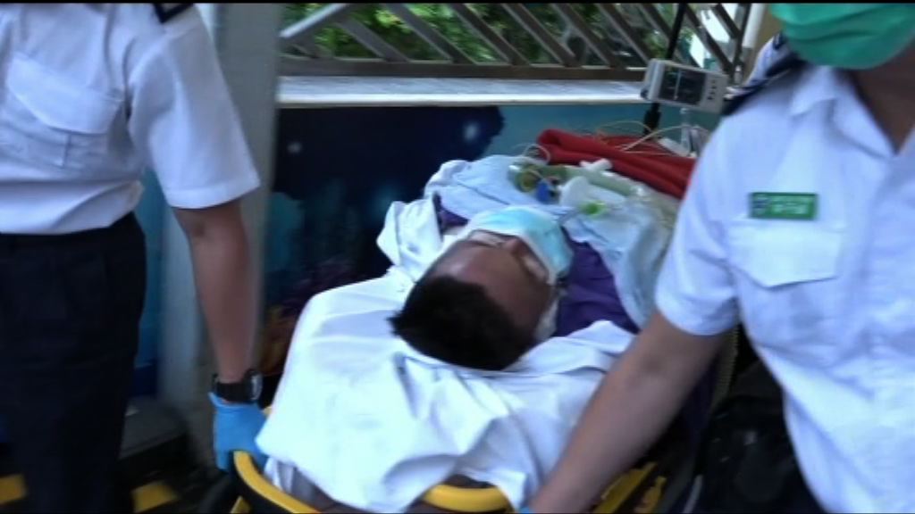 兩工人清潔冷氣機房時疑吸煙引起火警