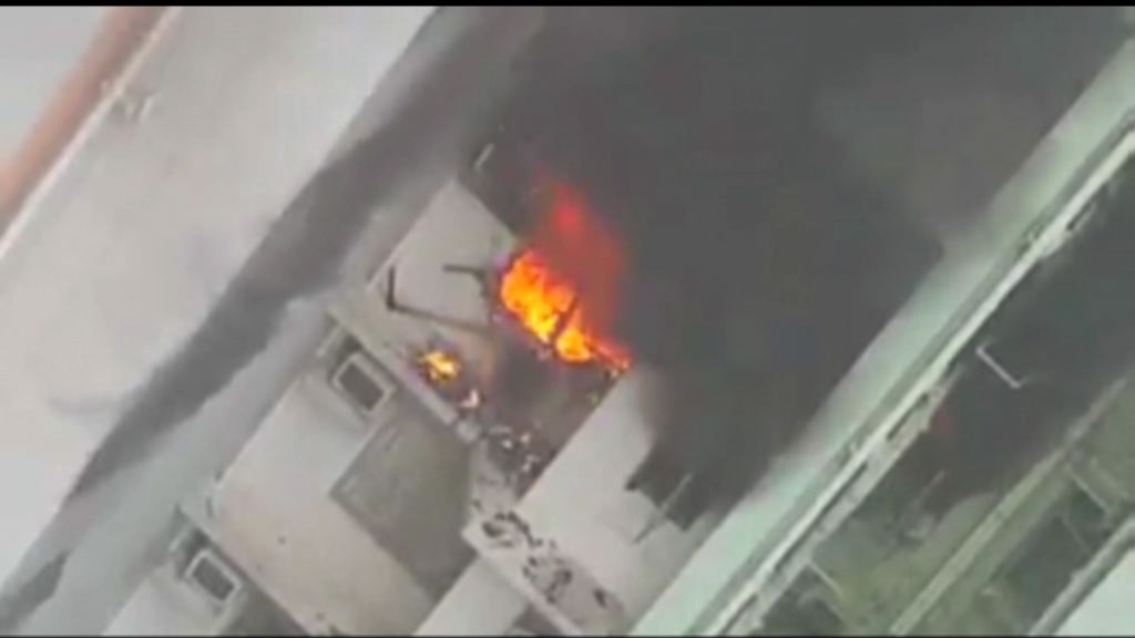 東涌逸東邨火警一人燒傷送院