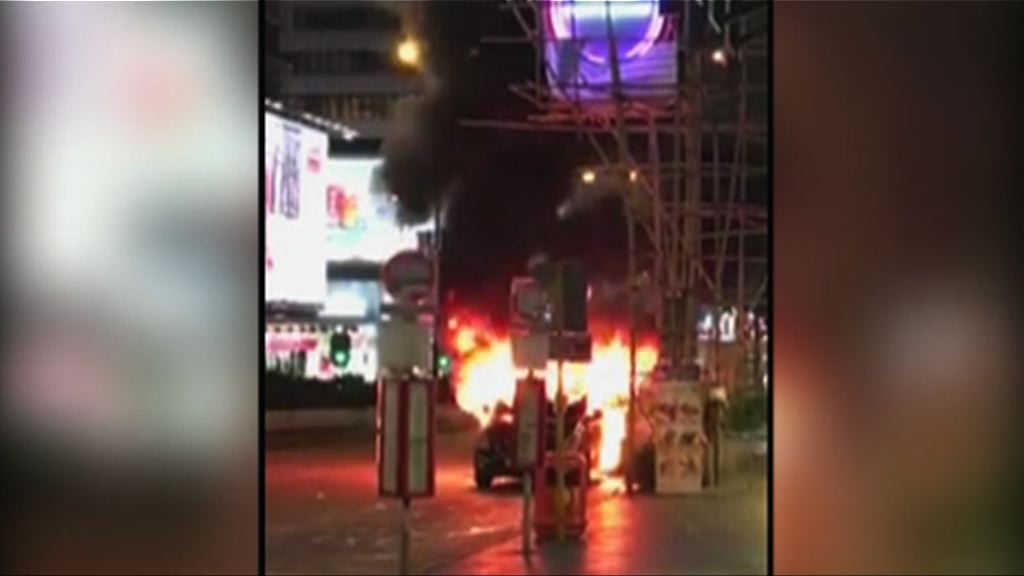 油麻地客貨車起火無人傷