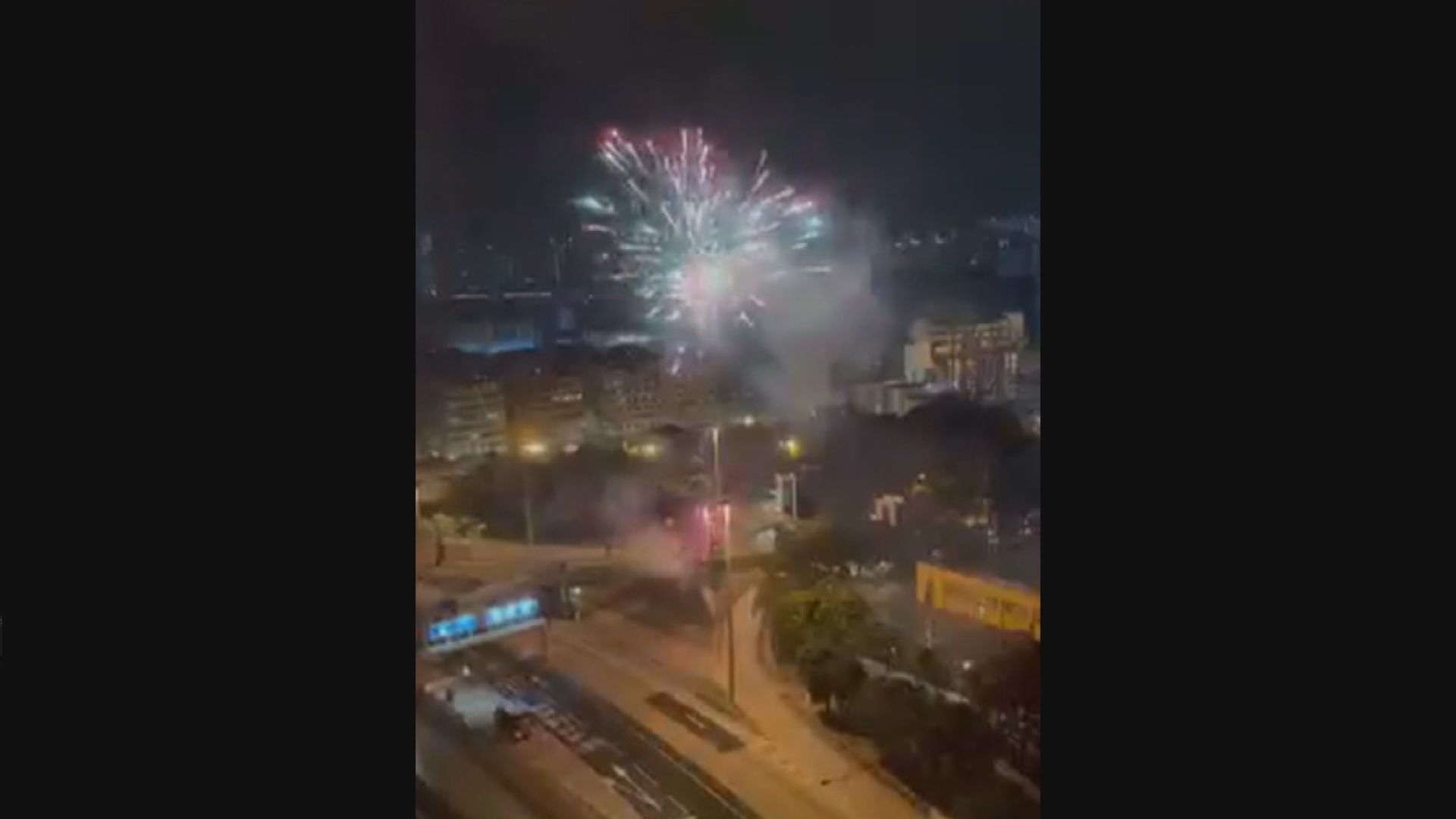 全港多區有人非法燃放煙花