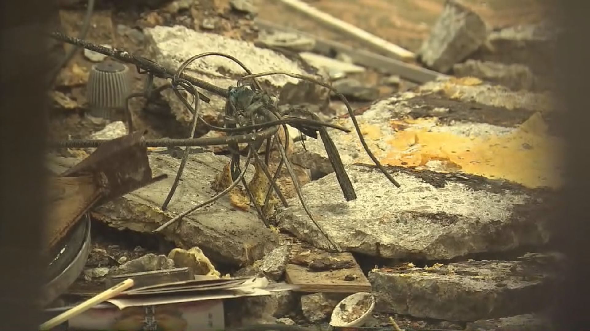 粉嶺一間酒樓假天花塌下　無人受傷