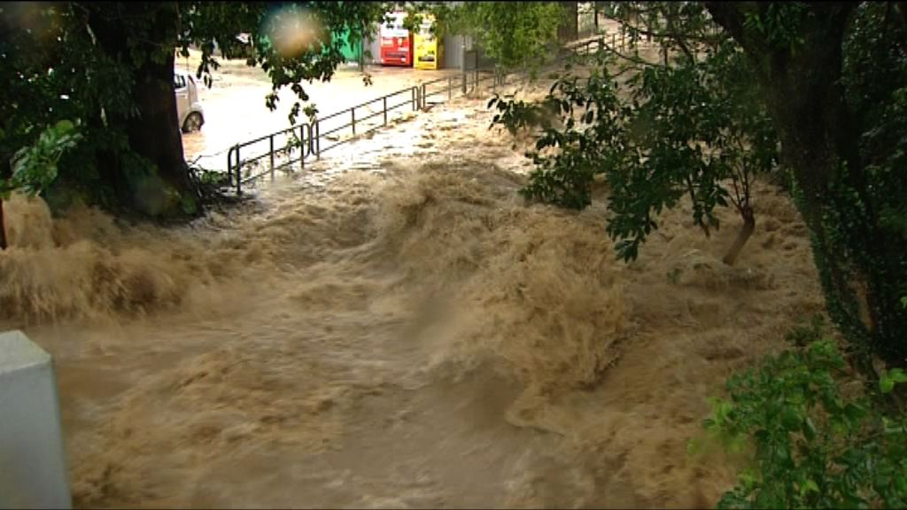 大埔汀角村有村民一度因水浸被困