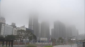 【百分百濕度】本港多處能見度一度維持約2000米