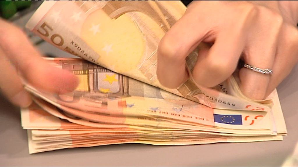 歐元偏軟　市場關注意大利選舉結果