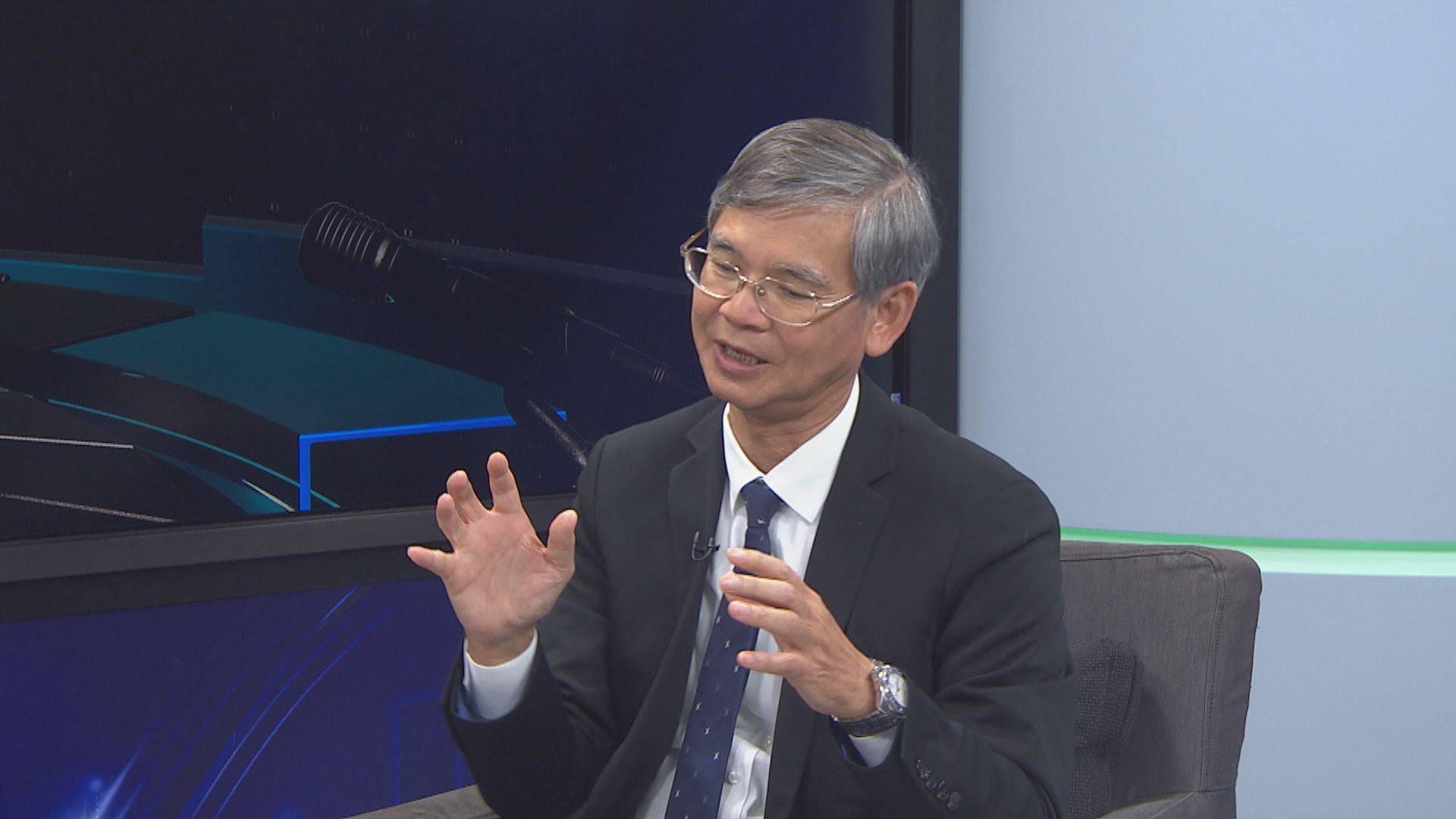 羅致光指政府對增4周產假補貼必要設上限 