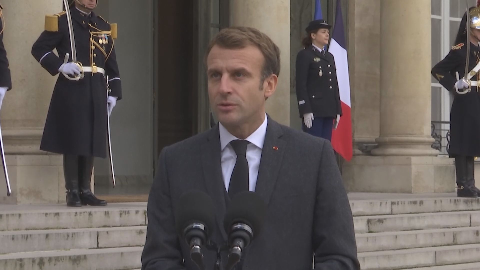 馬克龍促英國停止政治化難民偷渡問題