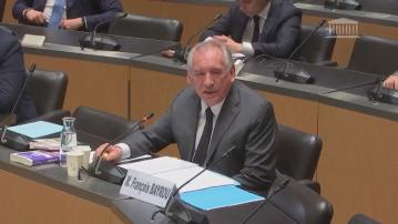 法國總理貝魯提議削兩日公眾假期挽救財赤惹反對