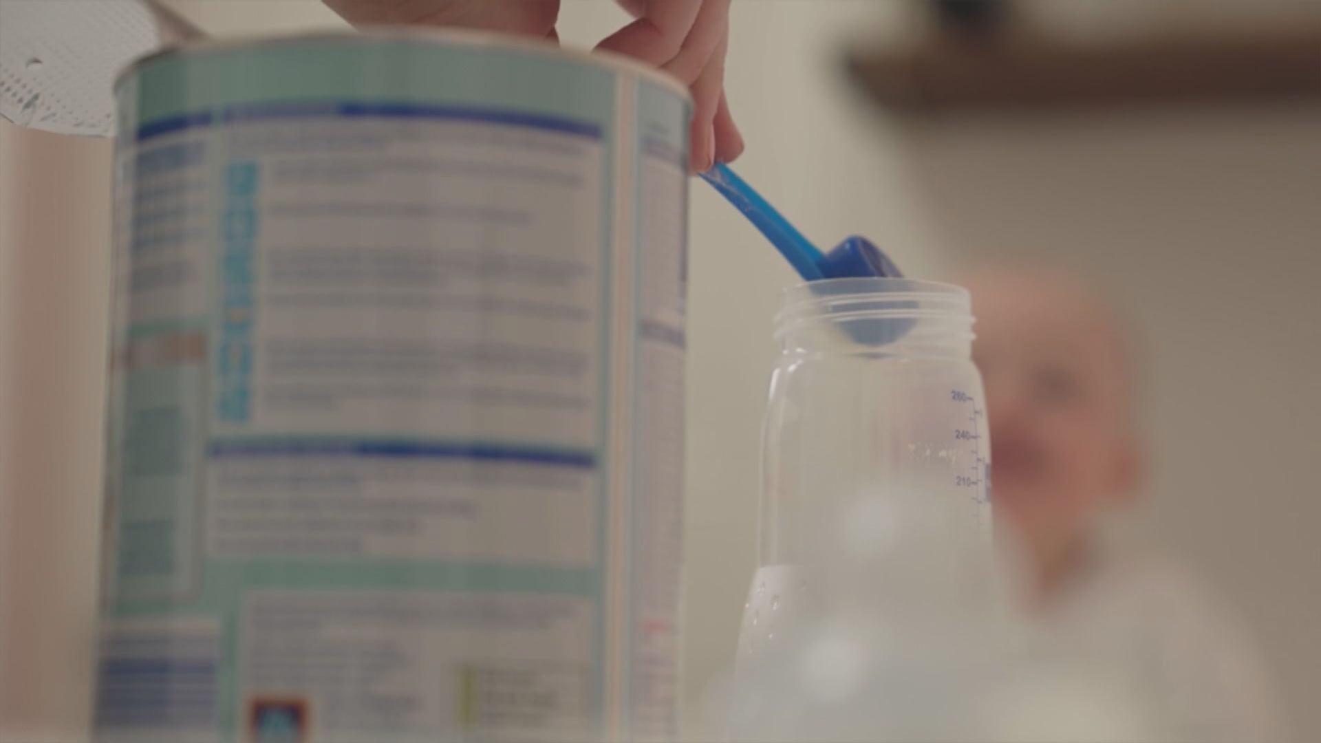 法國再多一名嬰兒飲用疑受污染奶粉產品後死亡