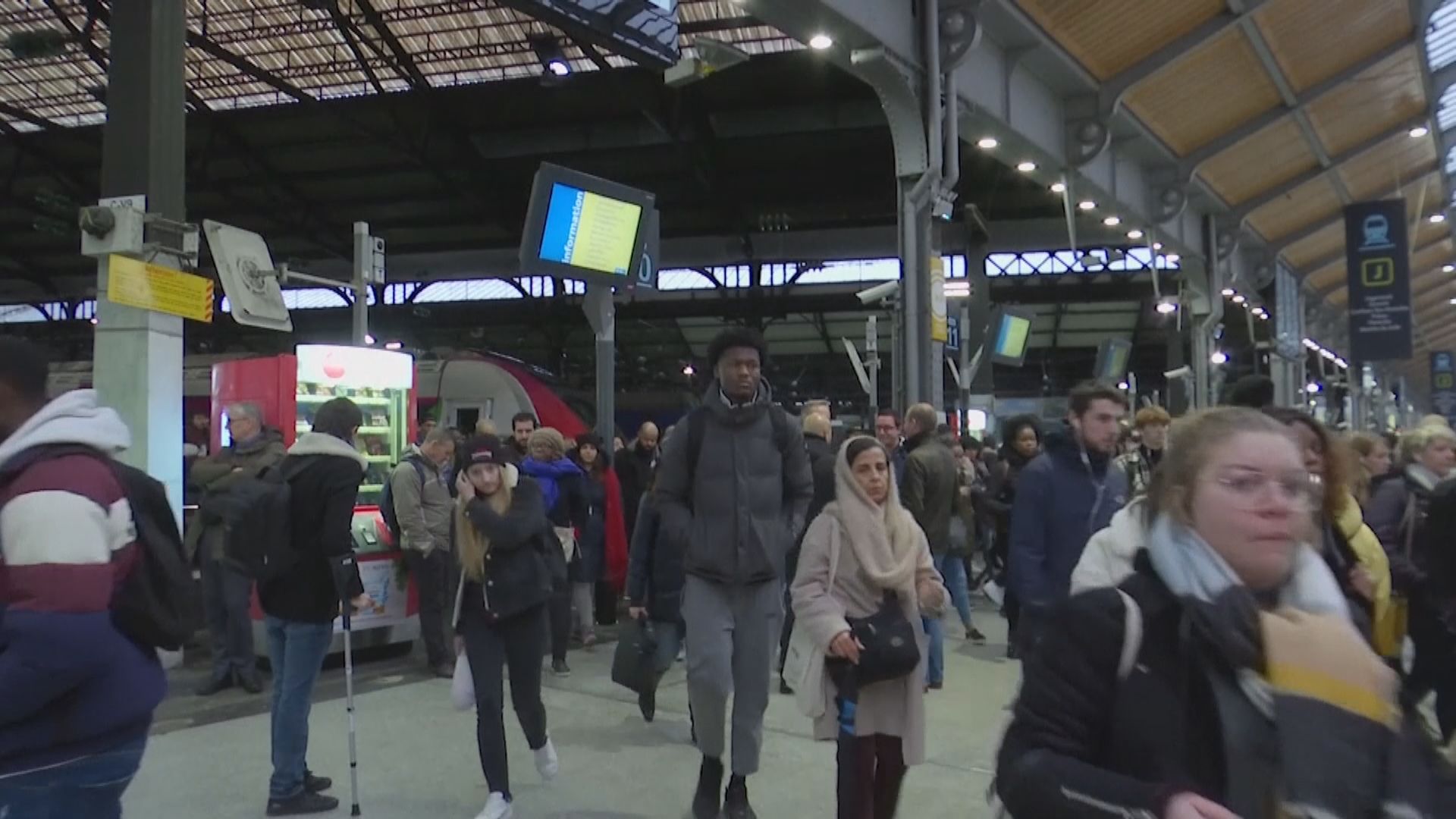 法國工會再號召示威抗議退休金改革